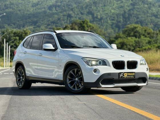 BMW X1 2.0 18I S-DRIVE 4X2 16V GASOLINA 4P AUTOMÁTICO BMW X1 2.0 18I S-DRIVE 4X2 16V GASOLINA 4P AUTOMÁTICO